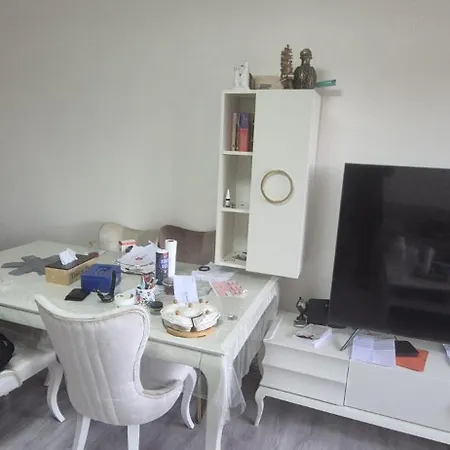 Shahin App Apartment